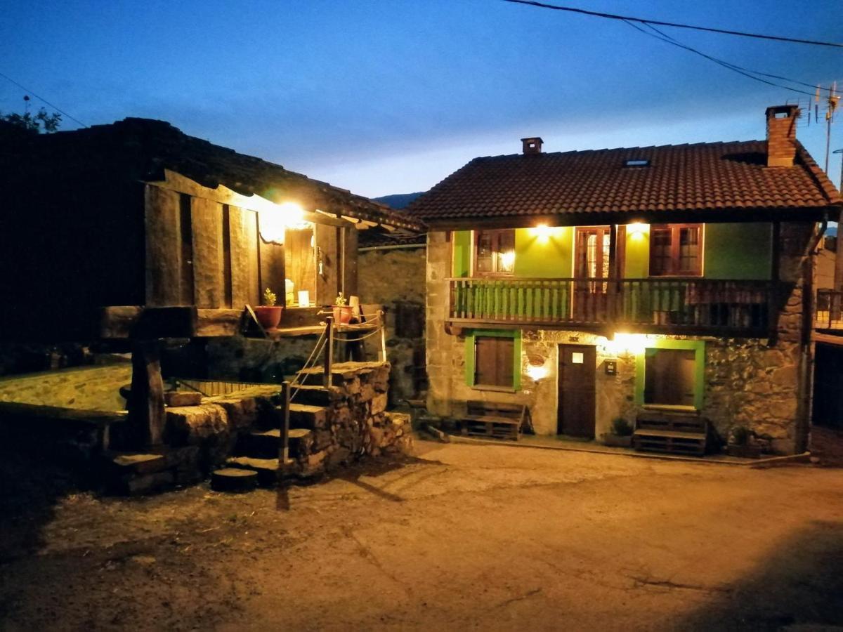 Hostal Casa toni Aller Exterior foto