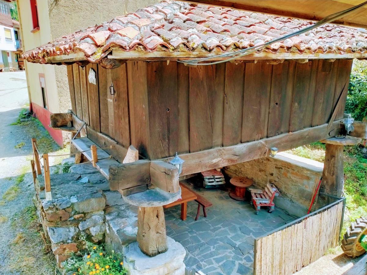 Hostal Casa toni Aller Exterior foto
